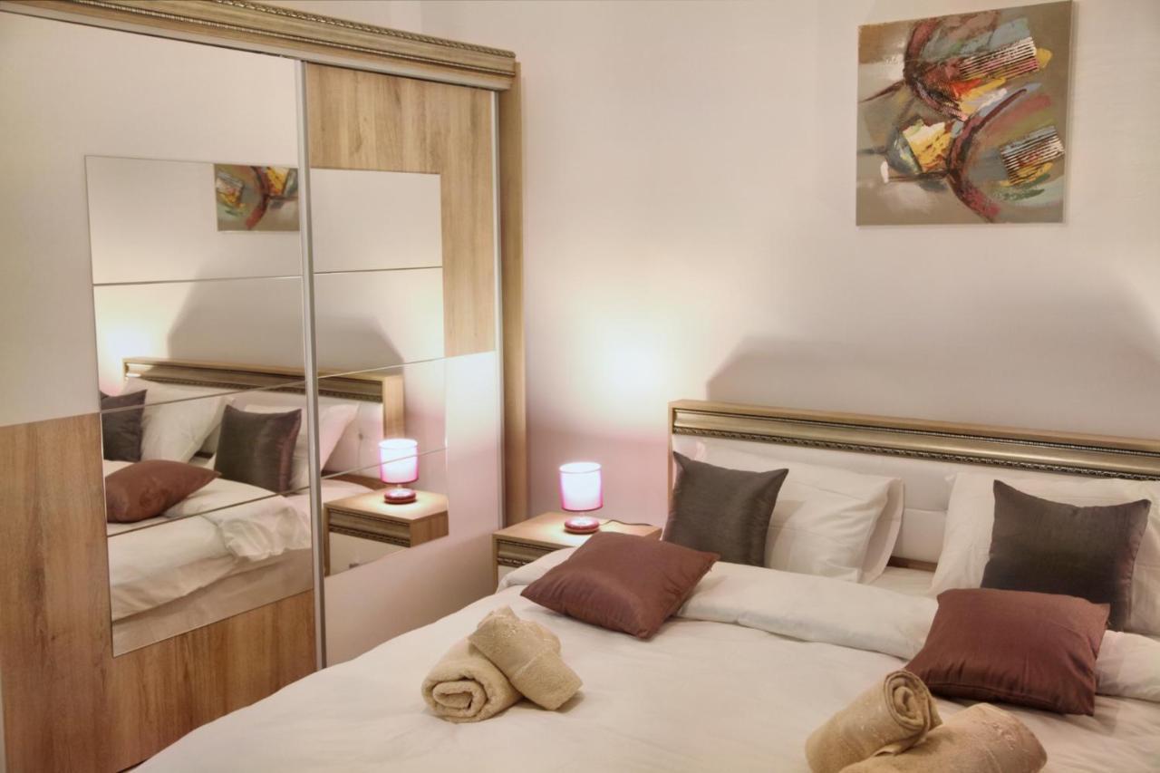 Luxury Downtown Apartment 克卢日-纳波卡 外观 照片